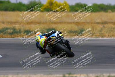 media/Apr-30-2023-CRA (Sun) [[020fcf5d43]]/Race 4-600 Supersport/